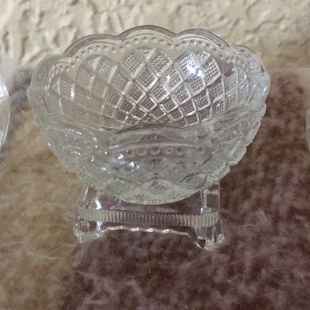 Trinket glass bowl